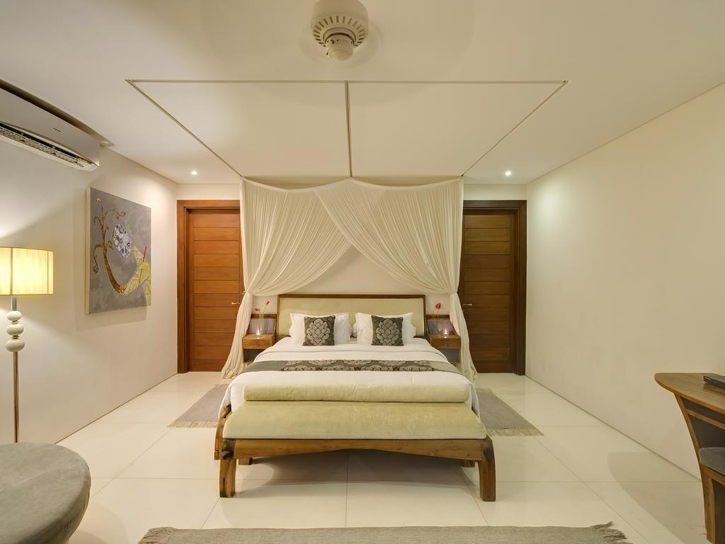 Lataliana Villas Seminyak  Room photo